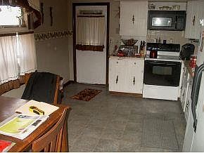 3rd image of 31 Broughton Dr