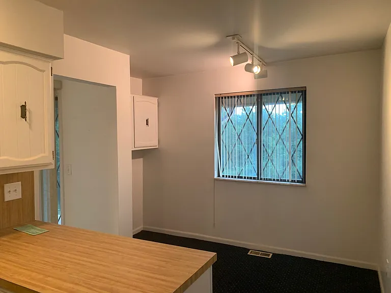 42160 Woodward Ave #8 — Photo 24