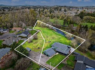 525 SW Levens St, Dallas, OR 97338