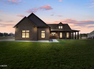 2667 Jonathon Dr, Lima, OH 45806