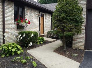 58 Groton Dr, Westerville, OH 43081