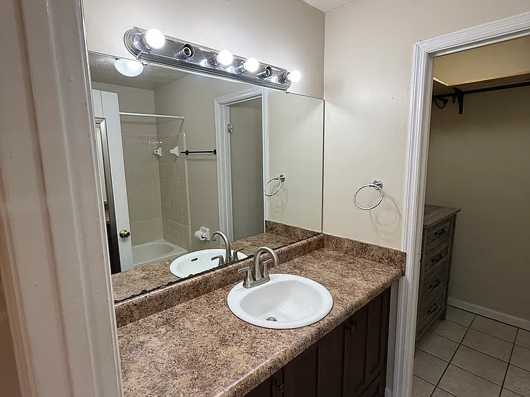 1108 Greentree Ct #C — Photo 8
