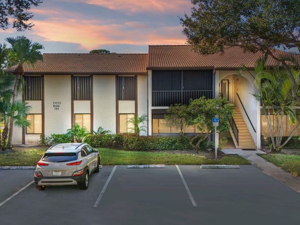 2025 SW Silver Pine Way