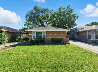14635 Woodlawn Ave, Dolton, IL