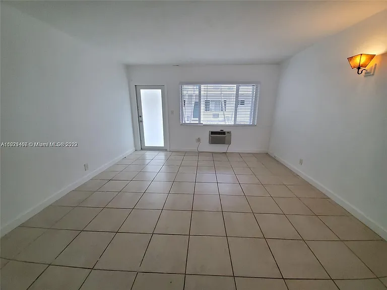 320 86th St #2 — Photo 5
