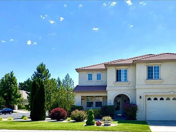 2nd image of 2586 Venezia Dr