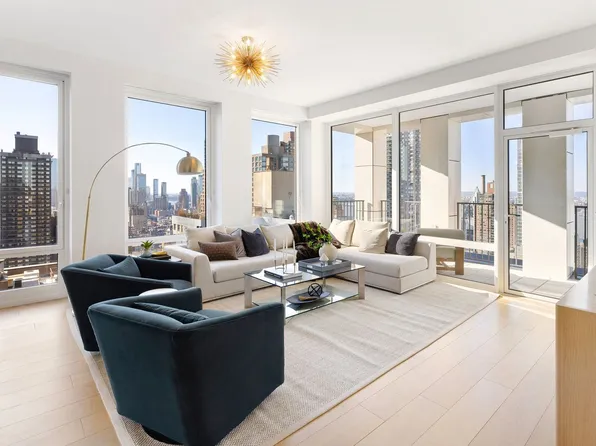 15 West 61st Street PH1C image 3 of 25