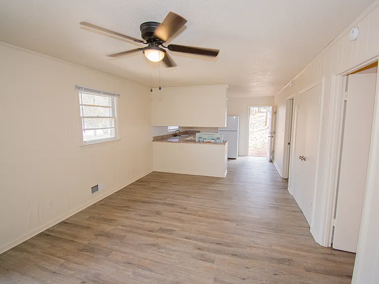 185 Westwood Dr #A — Photo 11
