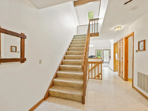 525 Settlers Woods #525, Southington, CT 06489