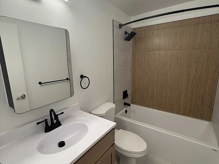 Garner House Apartments — Photo 9