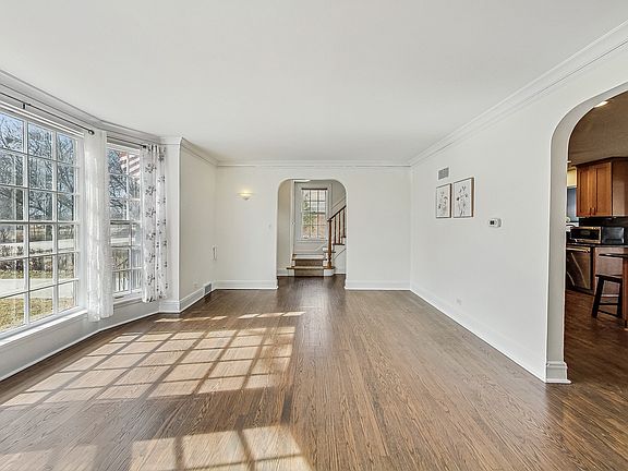 2nd image of 6749 N Caldwell Ave