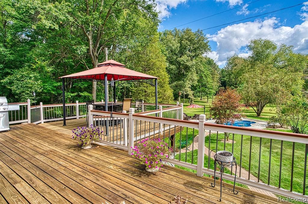 6821 Farley Rd, Pinckney, MI 48169 MLS 20230081251 Zillow