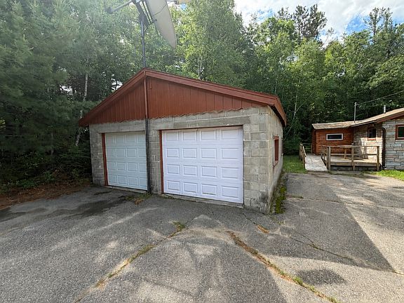 4th image of 4421 River Bend Rd