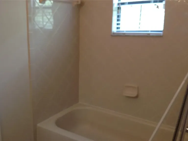 30105 Mossbank Dr — Photo 15