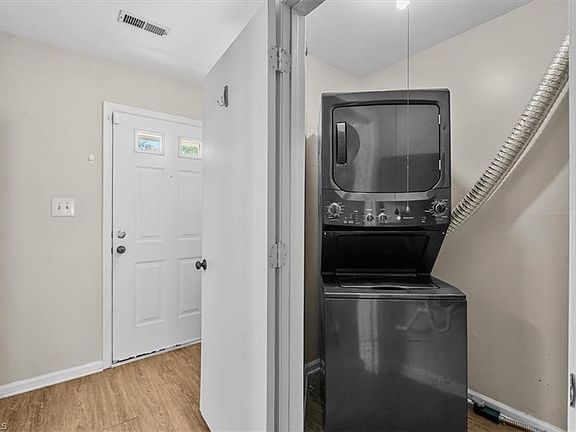 2nd image of 4345 Baylor St