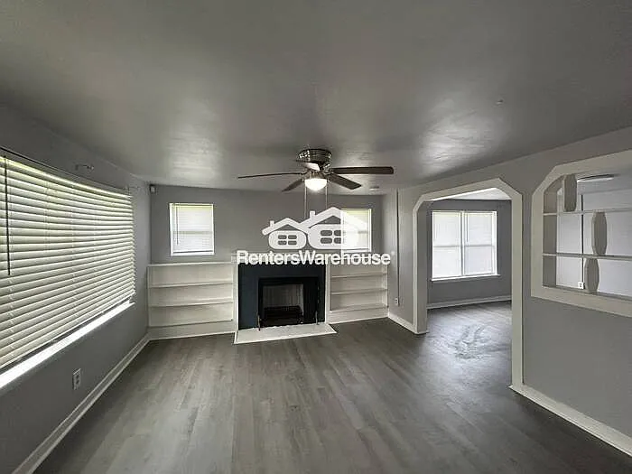 3 bed, 1.0 bath, 1336 sqft, $1,295 — Photo 4