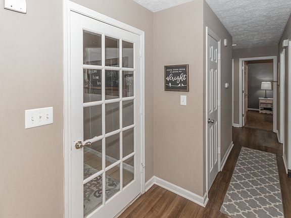 4th image of 9186 Dawn Dr