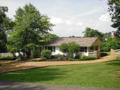 1st image of 148 Farlow Dr