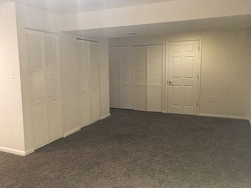 5th image of 126 Foxchase Dr