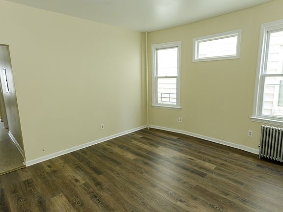 5th image of 428 Avon Ave Floor 2