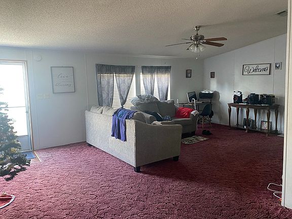 2nd image of 1213 Autumn Dr