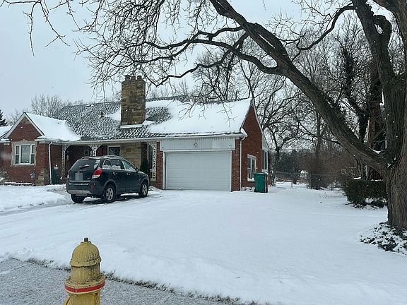2nd image of 18059 Collinson Ave