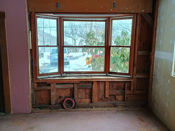 5th image of 9 Olive St