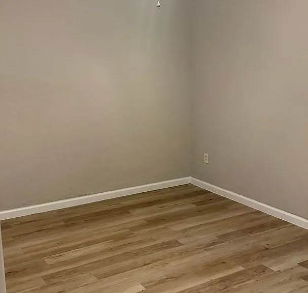2059 Honeysuckle Ln SW #B — Photo 7
