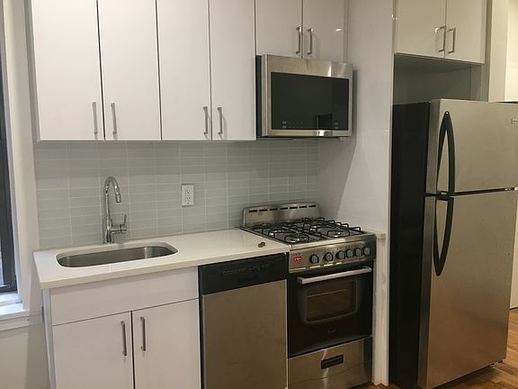 2nd image of 196 Clinton Ave APT 2A