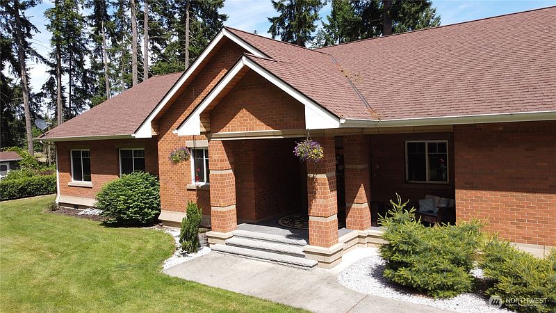 2nd image of 11310 Harris Rd SE