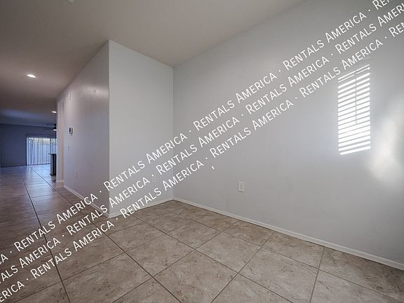 3rd image of 36472 W San Capistrano Ave