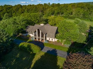 622 Golf Course Rd, Altoona, PA 16601