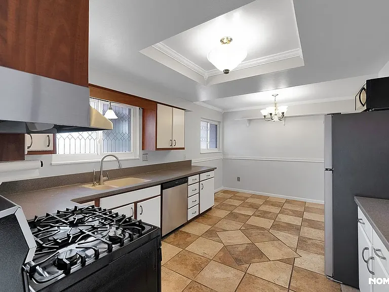 7125 Caballero Ave — Photo 5