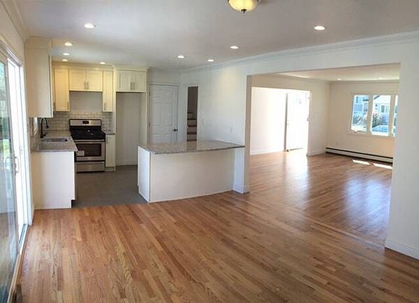 1st image of 579 S Bayview Ave #0