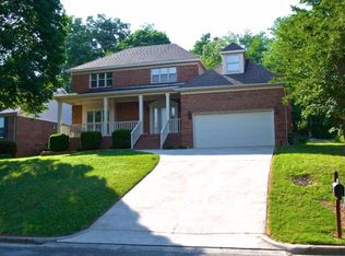 1717 Alm Dr NE, Huntsville, AL 35811