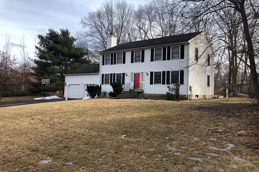 2nd image of 11 Jasmine Rd
