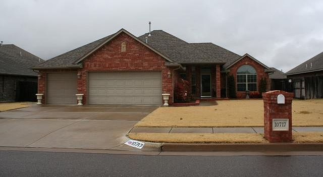 1st image of 10717 NW 40th St