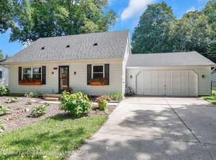 11418 Nixon Rd, Grand Ledge, MI 48837