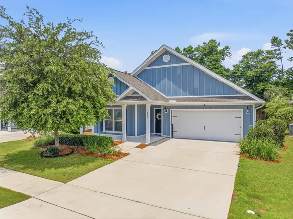 451 Lightning Bug Ln, Freeport, FL 32439