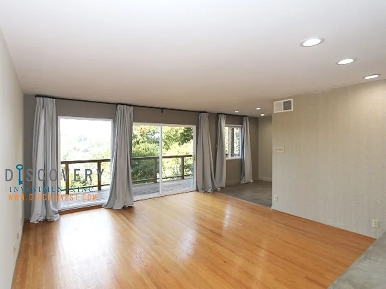 16 Carisbrook Ln — Photo 5