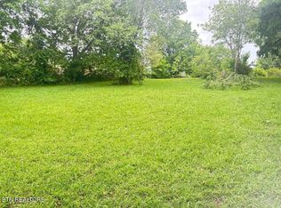 630 Upper Broad St, Newport, TN 37821