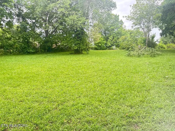 630 Upper Broad St, Newport, TN 37821