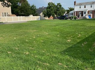 20 Downs Dr, Sayreville, NJ 08872