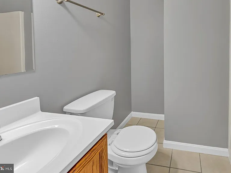 9456 Sea Breeze Ct — Photo 20