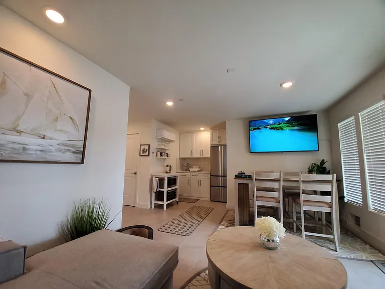 Doheny Way — Photo 13
