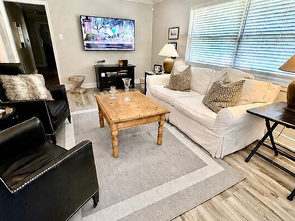 3rd image of 358 Porter Ave