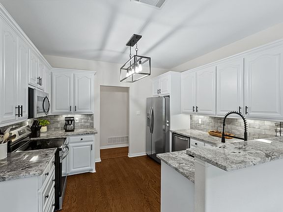 5th image of 1540 Neely Trl