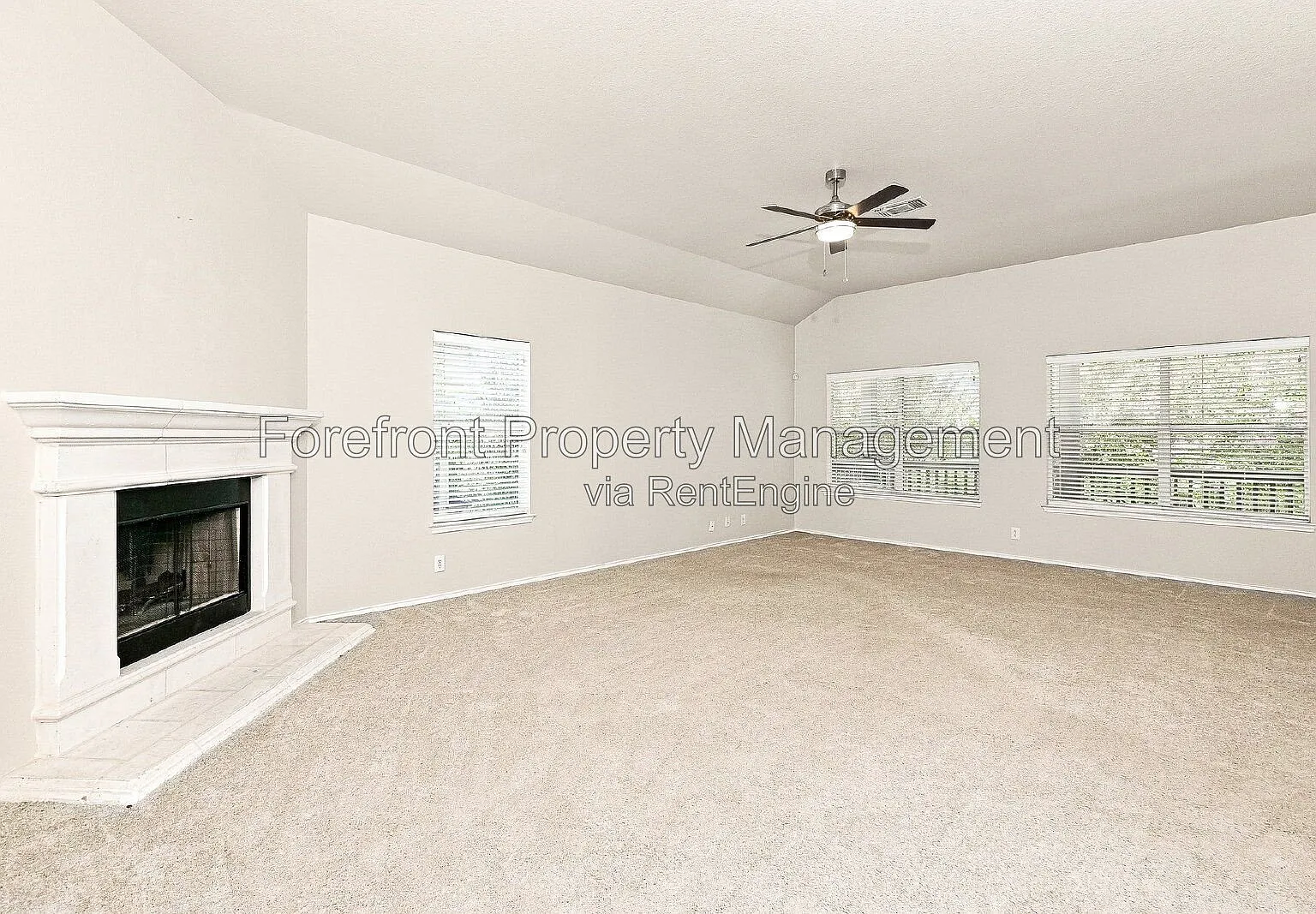 4 bed, 2.0 bath, 2300 sqft, $2,225 — Photo 4