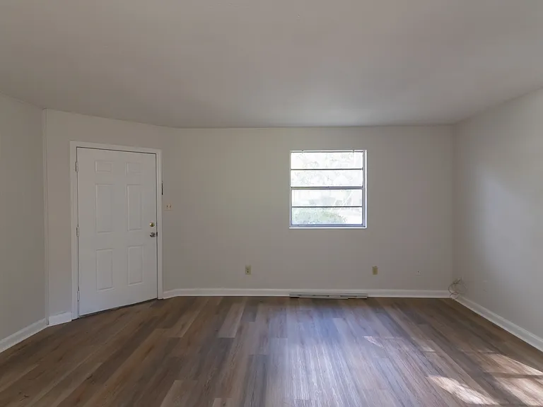 3741 Maria Cir — Photo 9