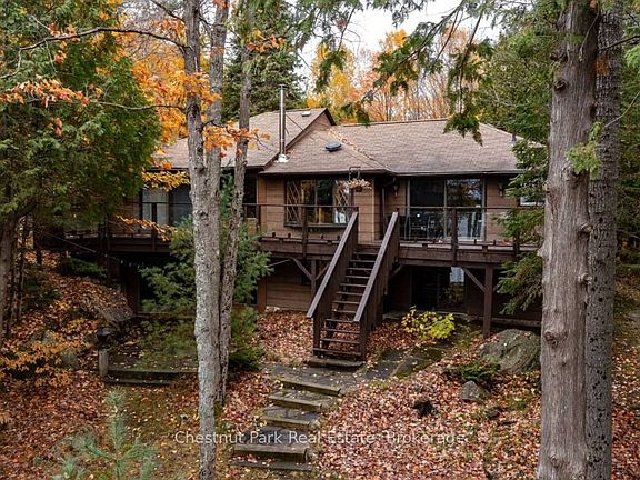 3rd image of 275 N Menominee Lake Rd